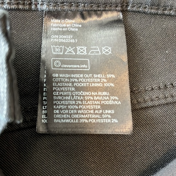 H&M mid-rise shiny jeans - Picture 9 of 10